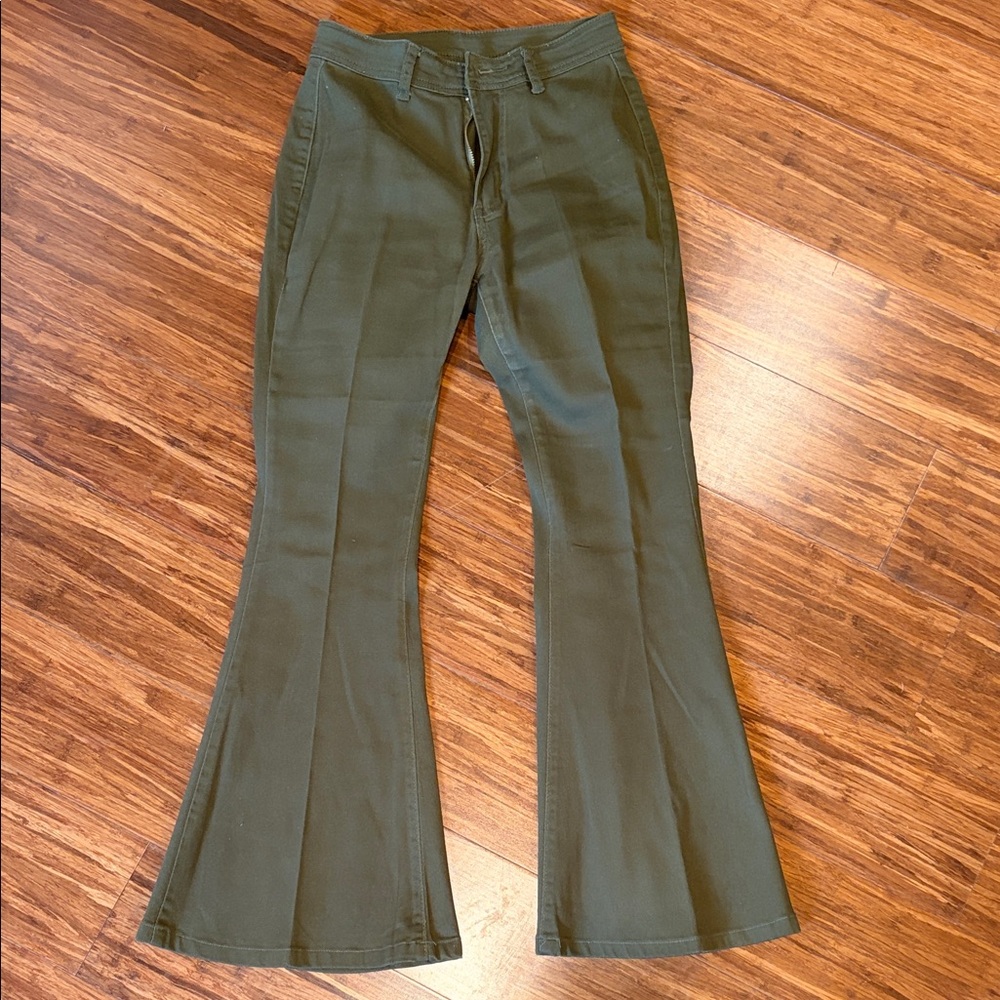 Women's Flared Olive Jeans